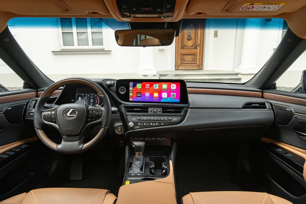 Samochody marki premium Lexus  wybierz luksus i innowacje