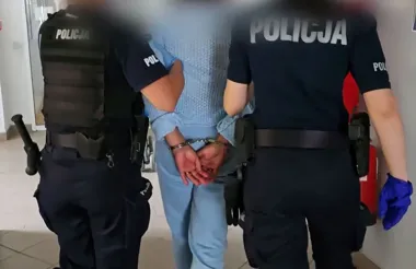 Twierdziła, że znalazła pusty plecak. Policjanci szybko zweryfikowali jej wersję - Bieżące informacje Policja Dolnośląska