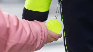 Pierwszy dzwonek coraz bliżej - policjanci uczyli dzieci zasad bezpieczeństwa