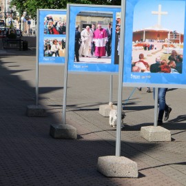 powiększ zdjęcie: 25 rocznica pielgrzymki Jana Pawła II w Legnicy. Wspominamy tę wizytę