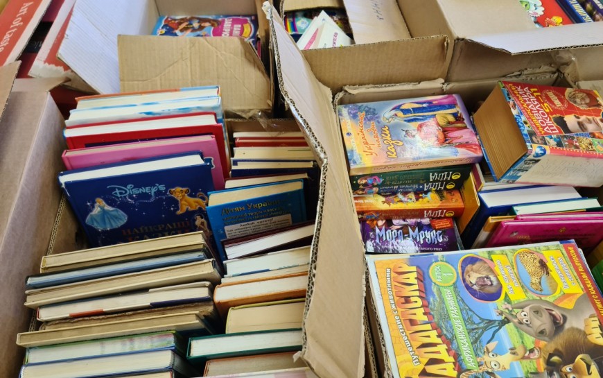 Ponad 400 książek z Tarnopola dotarło do Legnicy