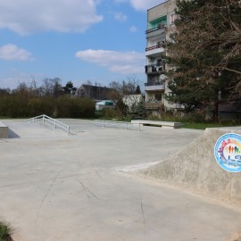 powiększ zdjęcie: LBO 2022. Przy ul. Bydgoskiej powstał mini skatepark dla najmłodszych