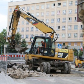 powiększ zdjęcie: Przebudowa placu Słowiańskiego. Rozpoczęły się prace na ul. Wjazdowej