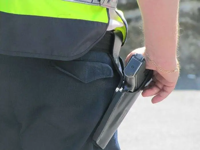 Policja Legnica: Jak jeździć bezpiecznie po autostradzie i ekspresówce?