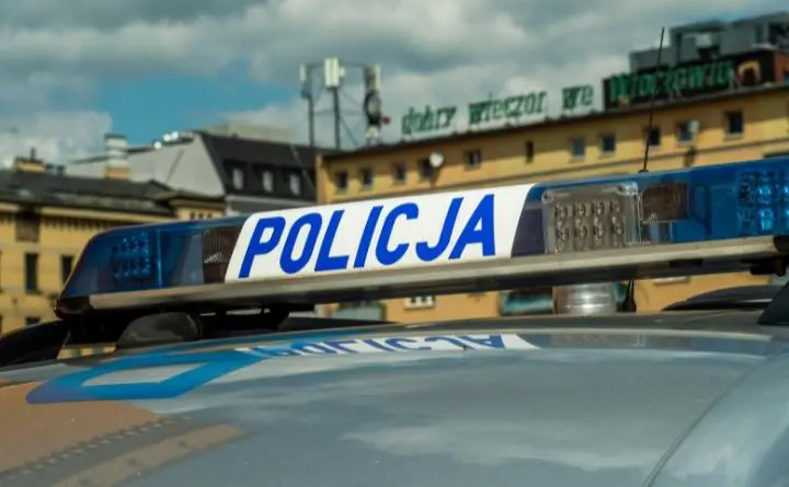 Uczniowie z Kościelca rozdawali odblaski z policją i GDDKiA