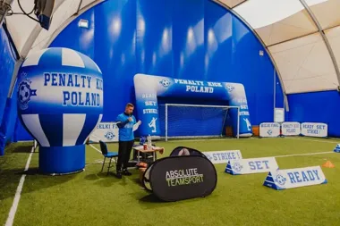 Grafika promocyjna wydarzenia Penalty Kick Poland Legnica — III turniej eliminacyjny rzutów karnych (18 kwietnia 2026)