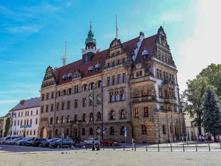 Ponad 5,5 mln zł na remont ratusza w Legnicy. Odnowią elewację