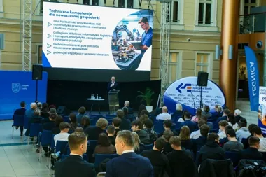 Legnica stawia na cyfrowy biznes – przedsiębiorcy poznawali narzędzia i formy wsparcia