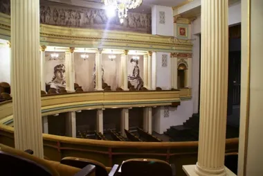 Nocne przejście przez dwa legnickie zabytki odsłoni kulisy teatru Modrzejewskiej