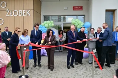 Na Piekarach otwarto żłobek dla 50 dzieci. Budowa trwała dziewięć miesięcy