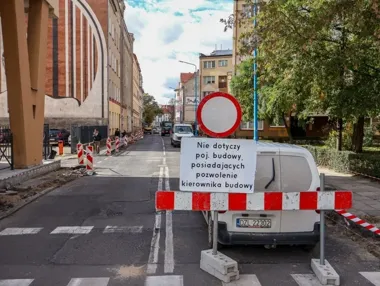 Remont ulicy Wjazdowej już trwa. Odcinek przy starostwie zamknięty