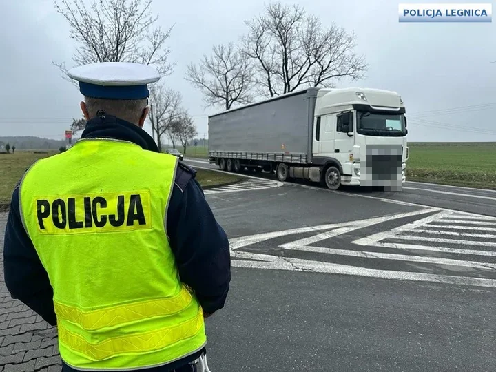 Akcja SENT w Legnicy - kontrole paliw, alkoholu i odpadów na drogach