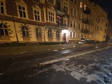 Miesiąc za kierownicą, zderzenie na mokrej jezdni i 5100 zł mandatów