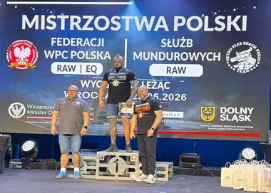 Legnicki policjant wycisnął 205 kilogramów i został mistrzem Polski służb mundurowych