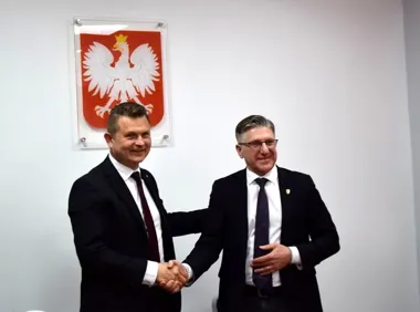 Brakujący fragment drogi między powiatami wreszcie wchodzi do inwestycji