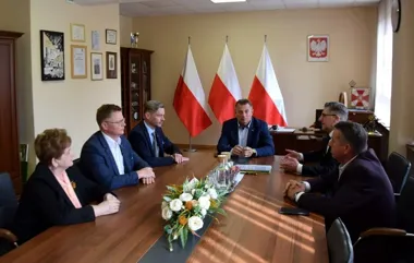 Samorządy przy jednym stole. W Legnicy padły rozmowy o rozwoju zagłębia